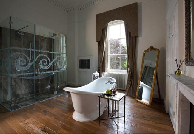 Mansion House Suite,1672561386:JPEG